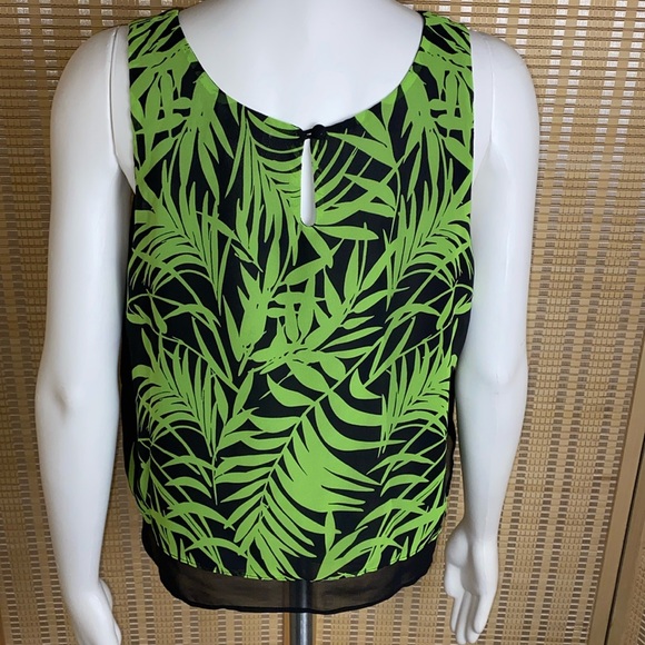 🔷Bisou Bisou Green & Black Botanical Print Top size Medium - Picture 3 of 4